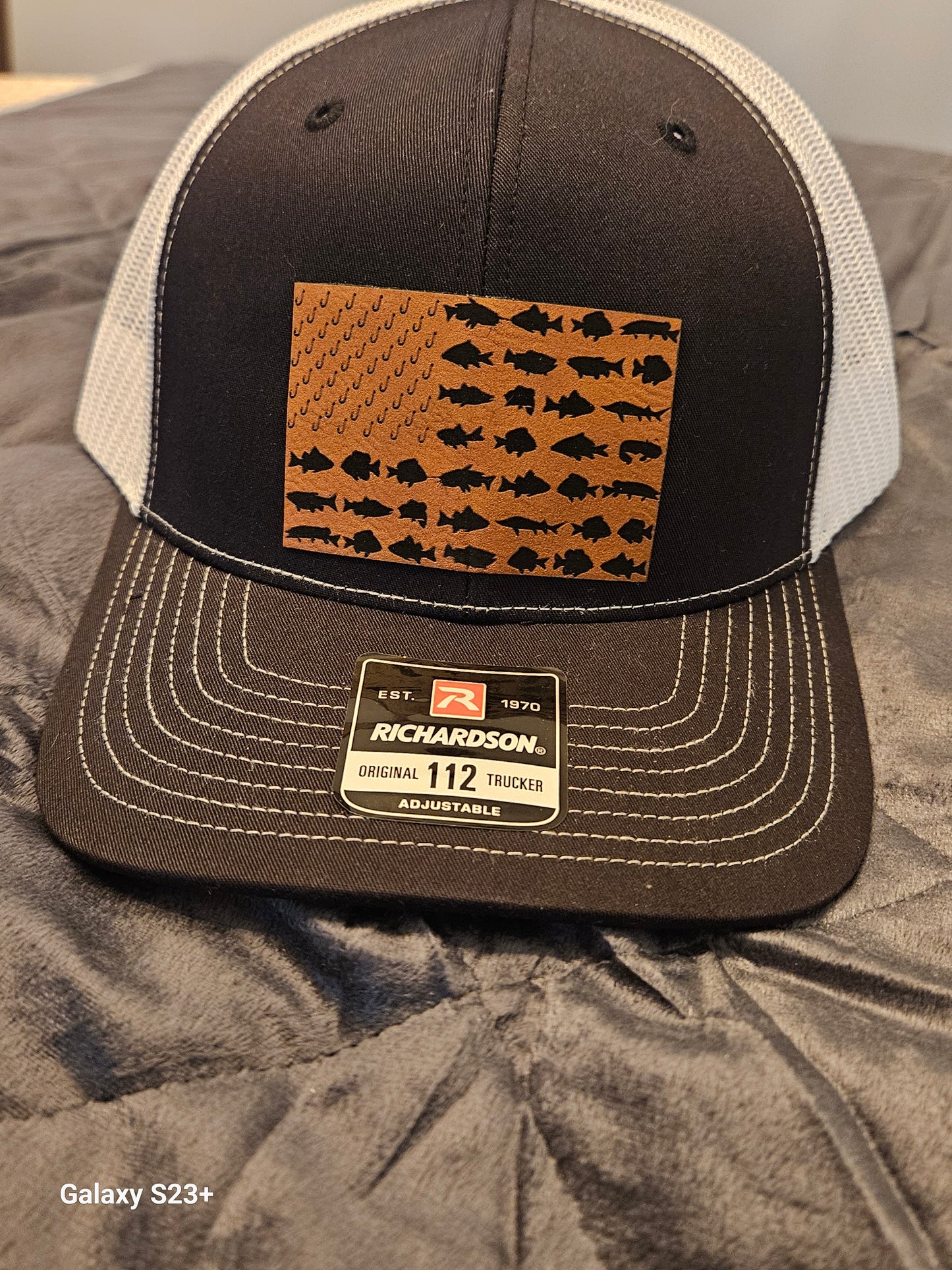 Freshwater fish flag, Hat (red/white/blue acrylic patch)