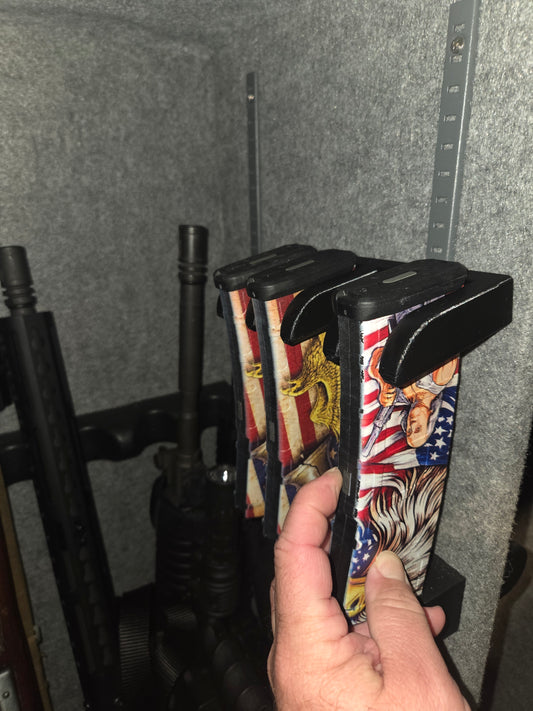 Pmag Holder